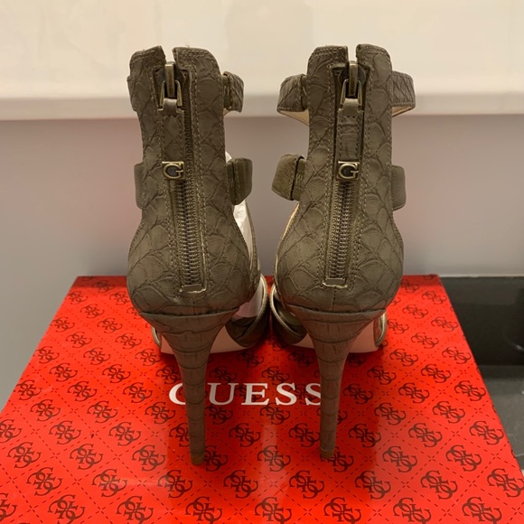 BNIB✨ GUESS Strappy Leather Heels Size 6.5 - Picture 3 of 13
